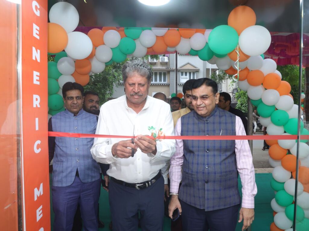 Start of generic medicine revolution in Ahmedabad by launch of 7 DavaIndia company outlets 2