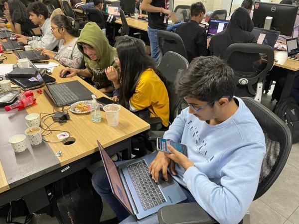 Innovaccer hosts CodeDay, a free 24-hour coding event for high school students for the first time in Delhi 15